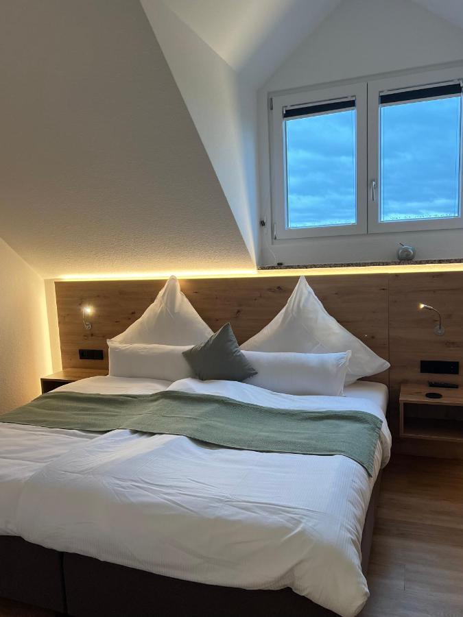 Vorgebirgsblick - Restaurant Biergarten Gaestehaus Bornheim  Eksteriør bilde