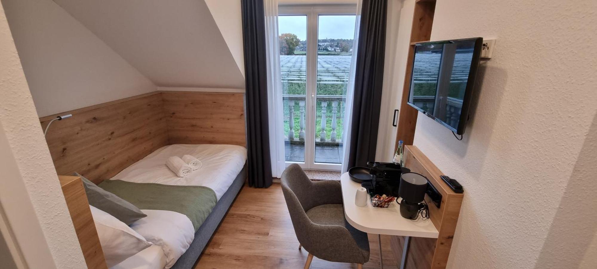 Vorgebirgsblick - Restaurant Biergarten Gaestehaus Bornheim  Eksteriør bilde
